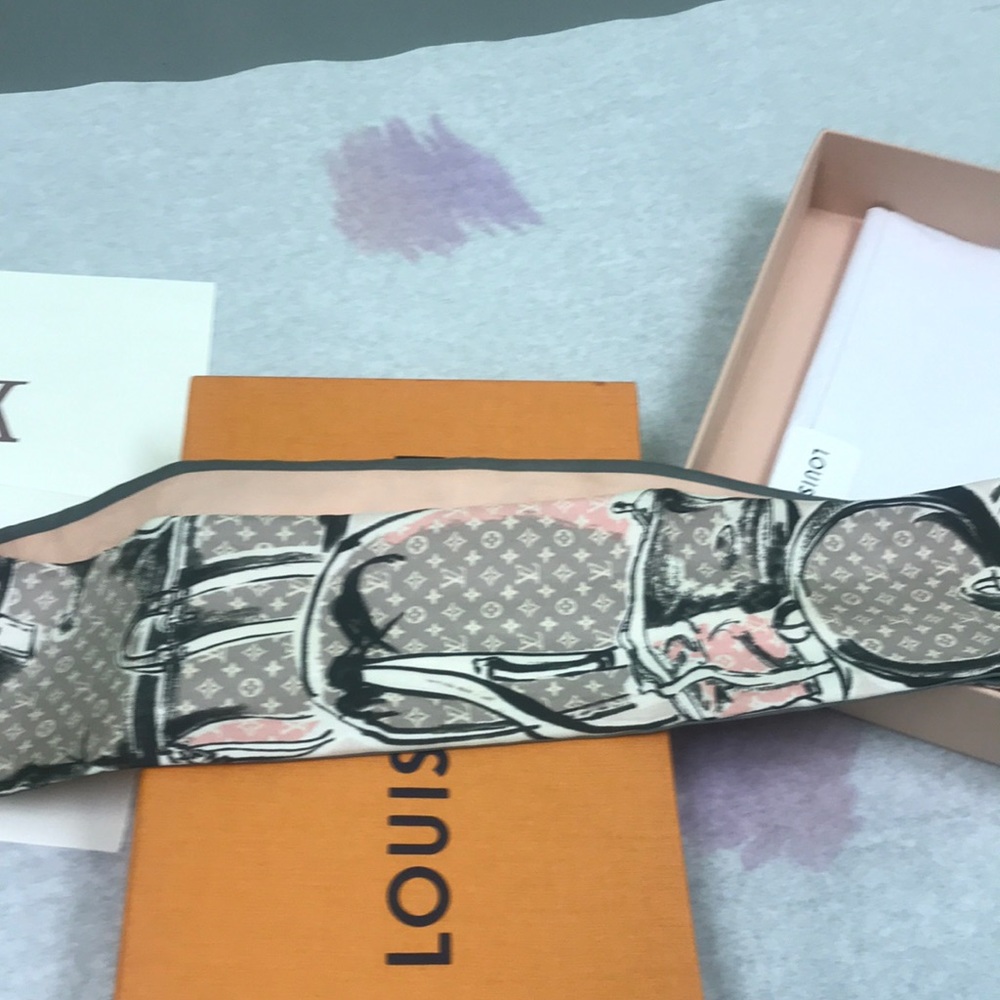 Authentic Louis Vuitton bandeau